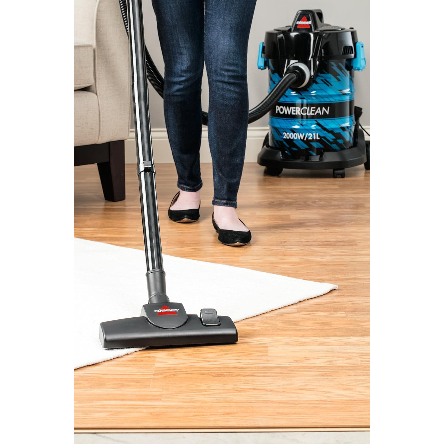 Bissell Drum PowerClean 2000W Dry 21L Vacuum Cleaner, floor nozzle + 2 extension wand + hose assembly + crevice + tool brush + filter bag w/ bag stand, Made in China.